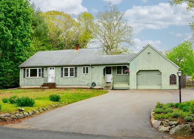 Property at 101 Brook Bend Rd, Hanover, MA 02339, 3 beds, 1.5 baths