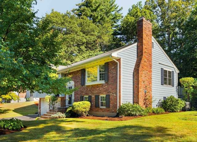 Property at 8 Ivanhoe Dr, Lynnfield, MA 01940, 3 beds, 2.5 baths