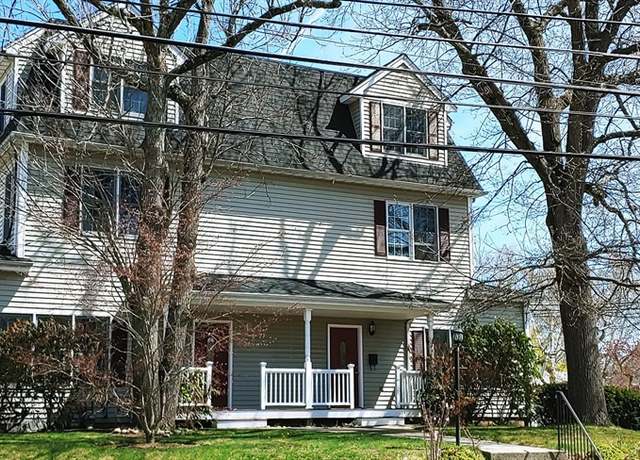 Property at 97-99 North St #97, Newton, MA 02460, 3 beds, 2.5 baths