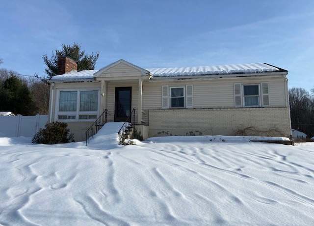 Property at 44 Lochslea Rd, Littleton, MA 01460, 3 beds, 1 bath