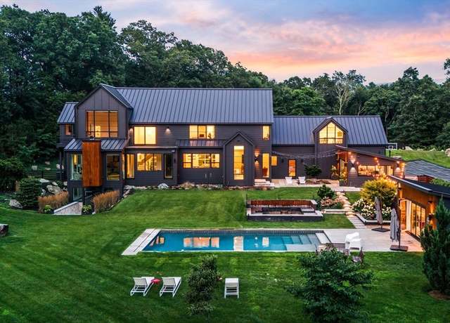 Property at 105 Centre St, Dover, MA 02030, 6 beds, 9 baths