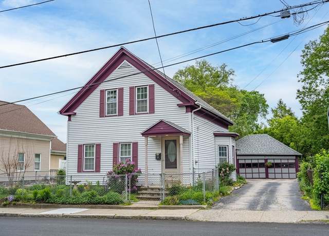 Property at 46 Pleasant St, Southbridge, MA 01550, 4 beds, 1 bath