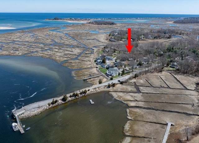 Property at 10 Damons Point Cir, Marshfield, MA 02050, 3 beds, 1 bath
