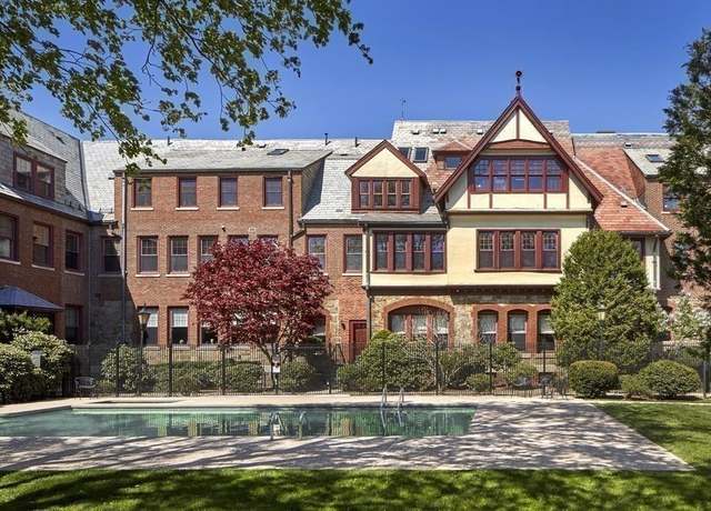Property at 456 Belmont St #10, Watertown, MA 02472, 2 beds, 2.5 baths