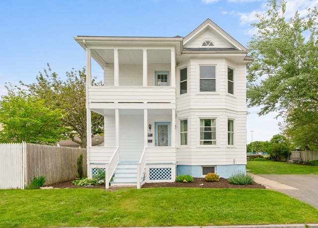 Property at 200 Bellevue St, New Bedford, MA 02744, 6 beds, 2.5 baths