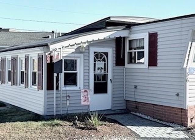 Property at 36 Melody Rd, Plainville, MA 02762, 2 beds, 1 bath