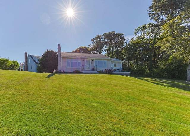 Property at 17 Bog Way, Chatham, MA 02633, 2 beds, 1 bath