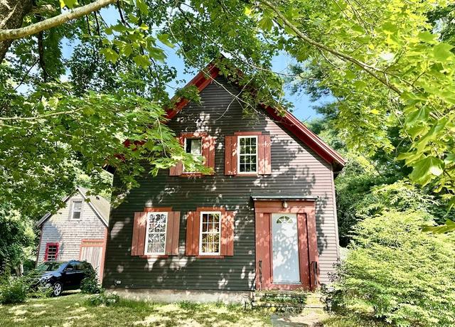Property at 11 Elm St, Middleboro, MA 02346, 3 beds, 2 baths