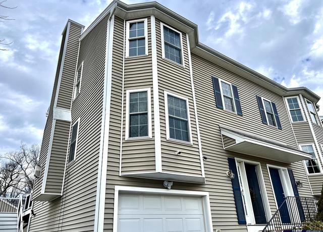 Property at 59 Sophia, Worcester, MA 01607, 3 beds, 1.5 baths