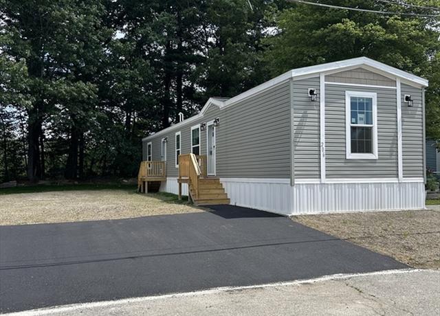 Property at 206 Shoreline Dr, Tewksbury, MA 01876, 2 beds, 2 baths