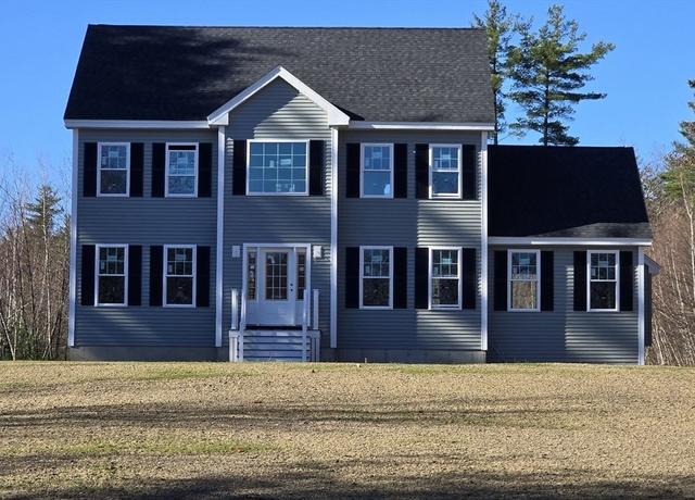 Property at 437 West Townsend Rd, Lunenburg, MA 01462, 3 beds, 2.5 baths