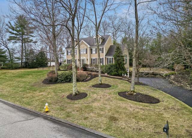 Property at 7 Derosier Dr, Middleton, MA 01949, 4 beds, 3 baths