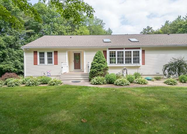 Property at 120-1/2 Lowell Rd Unit B, Pepperell, MA 01463, 2 beds, 1.5 baths