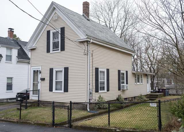 Property at 43 Phillips St, Weymouth, MA 02188, 2 beds, 1 bath