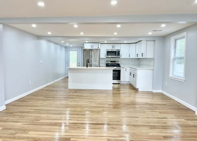 Property at 6 Juniper Rd, Holbrook, MA 02343, 3 beds, 2 baths