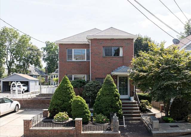Property at 146-148 Pearl St, Newton, MA 02458, 5 beds, 3 baths