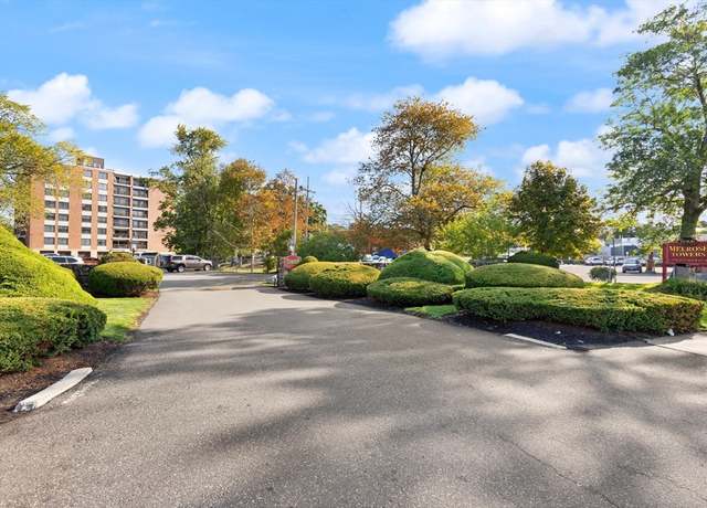 Property at 49 Melrose St Unit 7E, Melrose, MA 02176, 1 bed, 1 bath