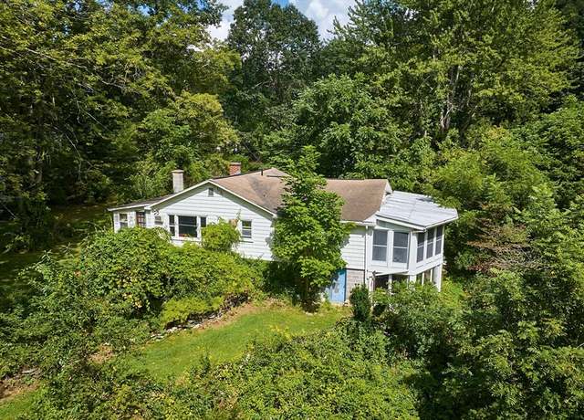 Property at 7 Pine Valley Rd, Northampton, MA 01062, 2 beds, 1 bath