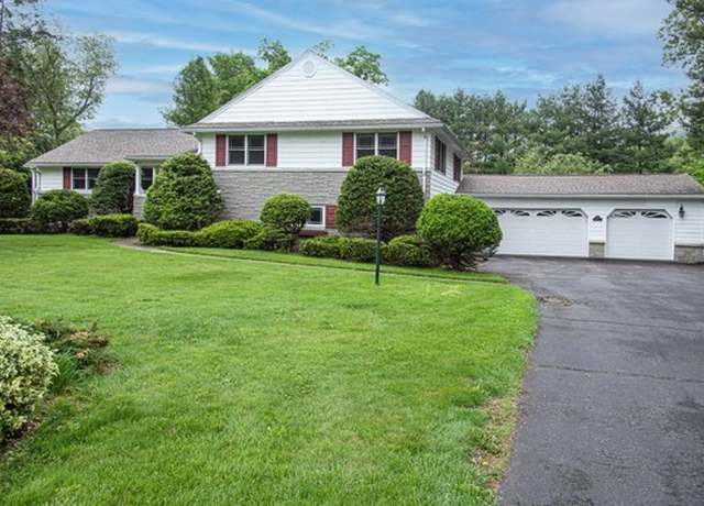 Property at 95 Holyoke St, Easthampton, MA 01027, 4 beds, 3 baths