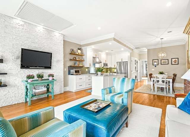 Property at 191 Beacon St #7, Boston, MA 02116, 2 beds, 2.5 baths