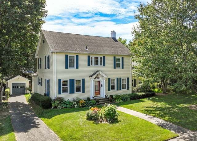 Property at 22 Lexington Ave, Holyoke, MA 01040, 4 beds, 1.5 baths