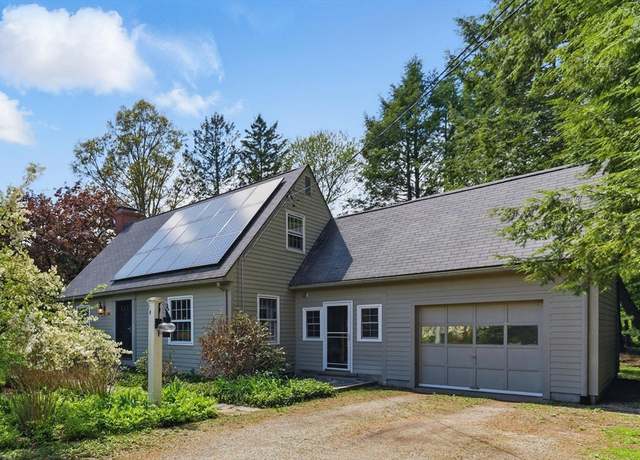Property at 874 E Pleasant St, Amherst, MA 01002, 3 beds, 1.5 baths