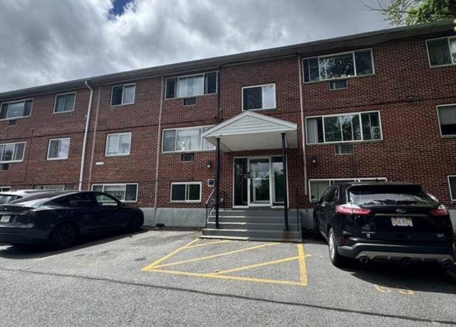 Property at 137 Winthrop St Unit 14A, Framingham, MA 01702, 1 bed, 1 bath