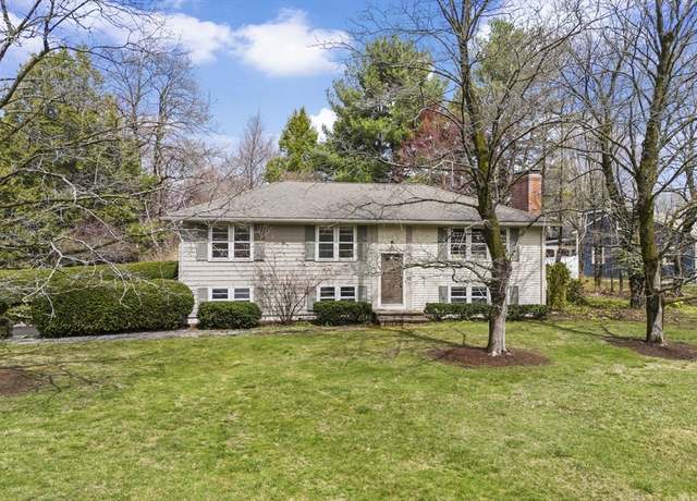 Property at 95 Westford St, Chelmsford, MA 01824, 3 beds, 1.5 baths