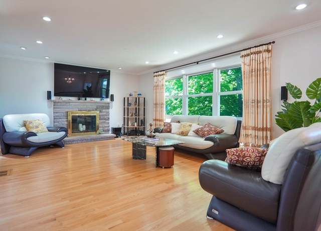 Property at 79 Hilltop, Milton, MA 02186, 3 beds, 3 baths