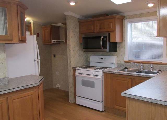 Property at 12 Cynthia Cir, Weymouth, MA 02188, 1 bed, 1 bath