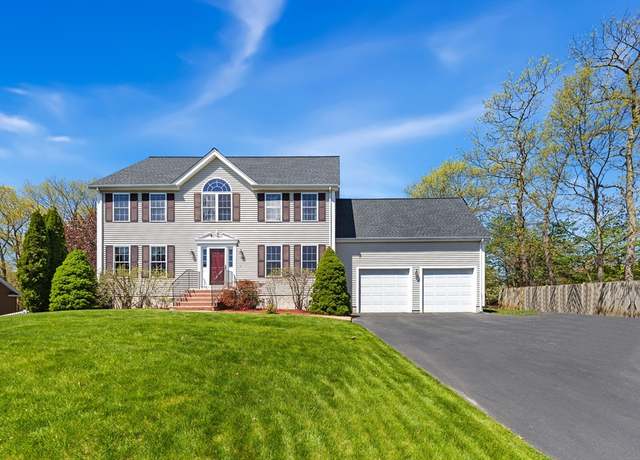 Property at 102 Quail Creek Rd, North Attleboro, MA 02760, 4 beds, 2.5 baths