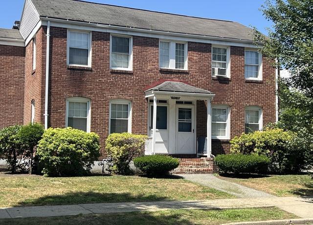 Property at 37 Colony Rd #37, West Springfield, MA 01089, 2 beds, 1 bath