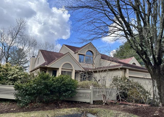 Property at 7 Wainwright Rd #8, Winchester, MA 01890, 3 beds, 3.5 baths