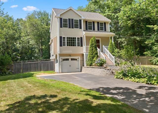 Property at 9 Bartlett St, Salisbury, MA 01952, 3 beds, 1.5 baths