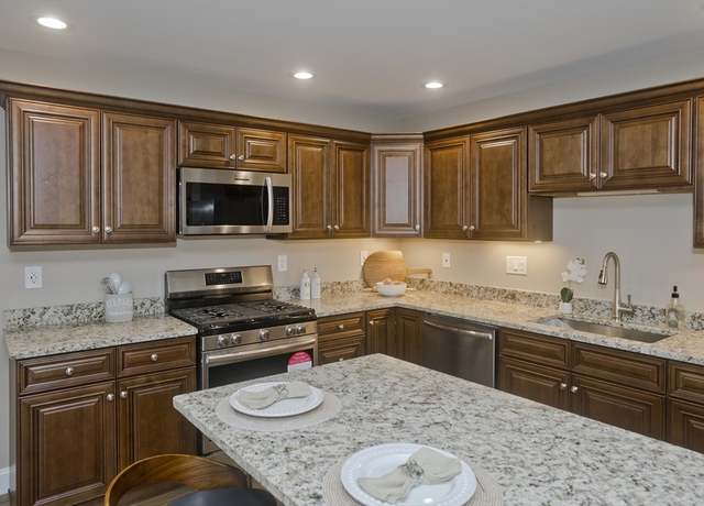 Property at 3C Sabrina Way Unit C, Agawam, MA 01001, 4 beds, 3 baths