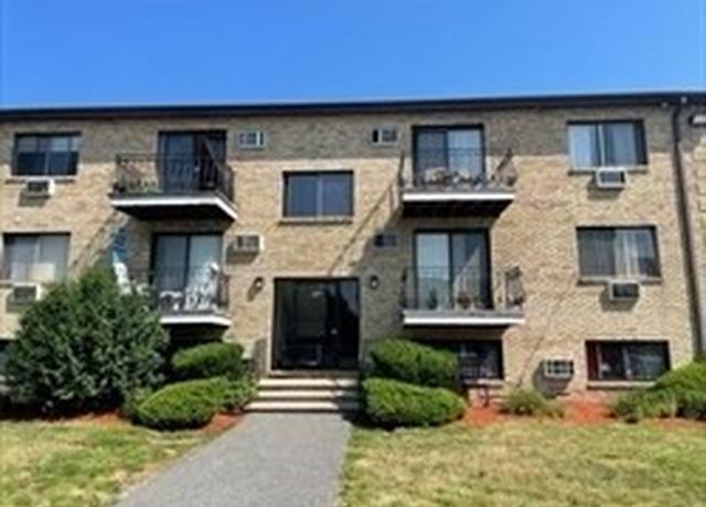 Property at 309 Pawtucket Blvd #20, Lowell, MA 01854, 2 beds, 1 bath
