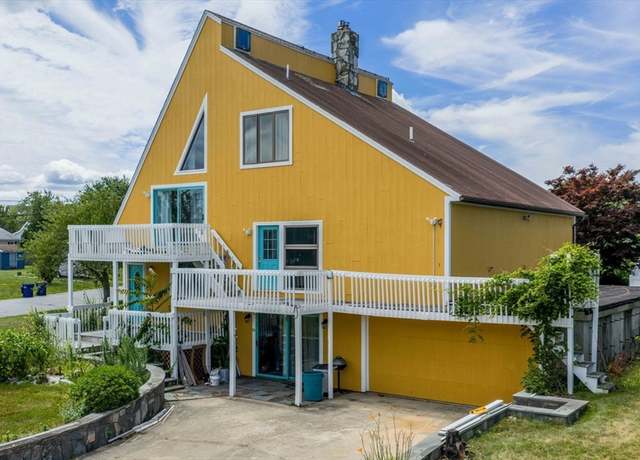 Property at 25 Seaview Ter, New Bedford, MA 02744, 2 beds, 2.5 baths