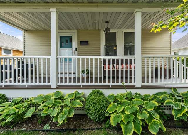 Property at 16 Orlando Ave, Weymouth, MA 02191, 2 beds, 2 baths