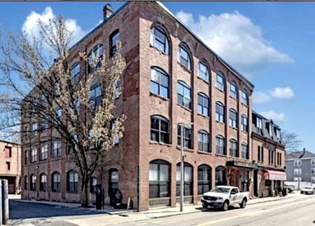 Property at 172-178 Green St #3, Boston, MA 02130, 3 beds, 2 baths