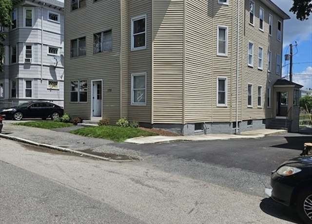 Property at 105 Arthur St #1, Worcester, MA 01604, 3 beds, 1 bath