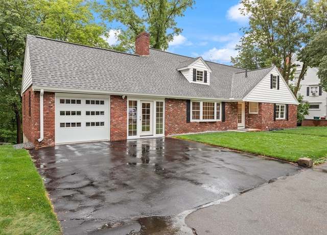 Property at 318 Andover St, Lowell, MA 01852, 4 beds, 3 baths