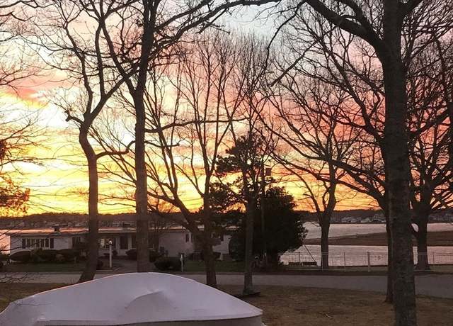Property at 64 Edgewater Dr, Wareham, MA 02571, 3 beds, 2 baths