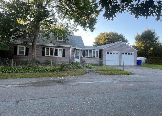Property at 3 Maple St, Bourne, MA 02532, 4 beds, 1 bath