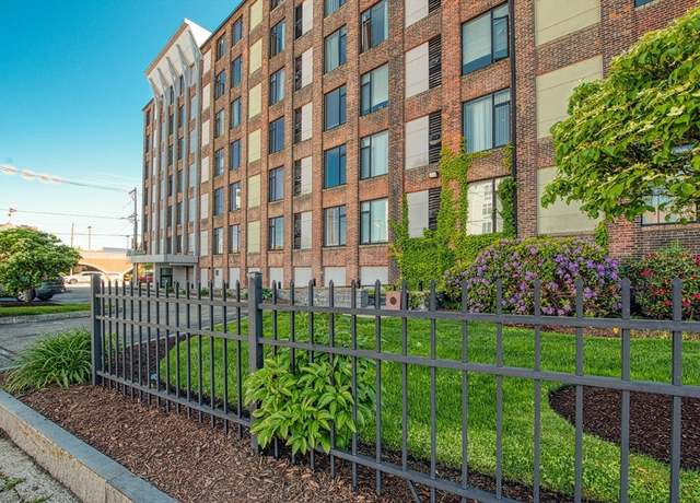 Property at 147 Centre St #201, Brockton, MA 02302, 2 beds, 2 baths