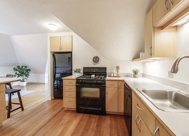 Property at 61 Crescent St #6, Northampton, MA 01060, 2 beds, 1 bath