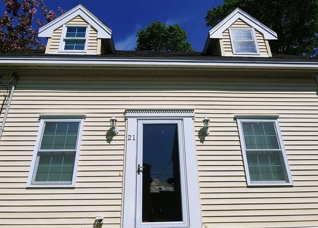 Property at 21 Beacon St, Gloucester, MA 01930, 2 beds, 1.5 baths