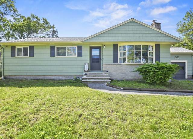 Property at 134 Glendale Rd, Attleboro, MA 02703, 3 beds, 1 bath