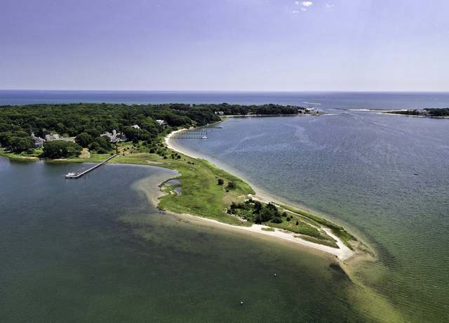 Property at 255 Bayberry Way, Barnstable, MA 02655, 7 beds, 6 baths