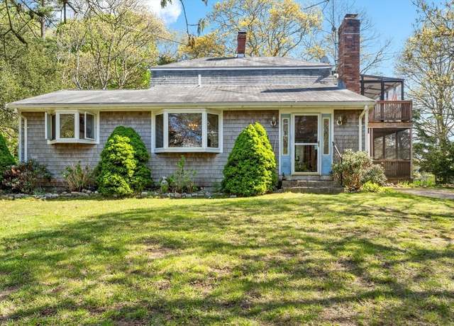 Property at 5 Bell Rd Ext, Bourne, MA 02532, 3 beds, 1.5 baths