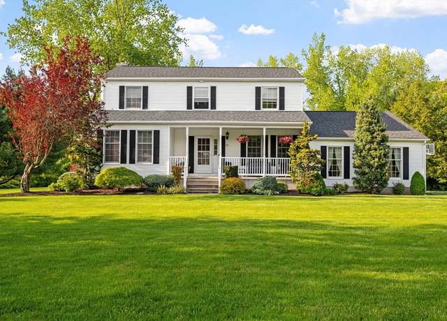 Property at 22 Linda Ln, South Windsor, CT 06074, 4 beds, 2.5 baths
